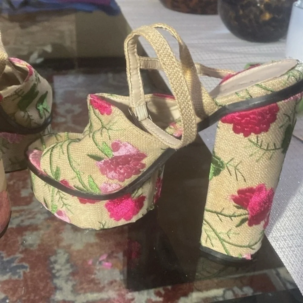 🌺🌸🌹💐Beautiful PUBLIC DESIRE , platforms